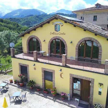 Agriturismo Antica Corte Montatteglia Екстериор снимка